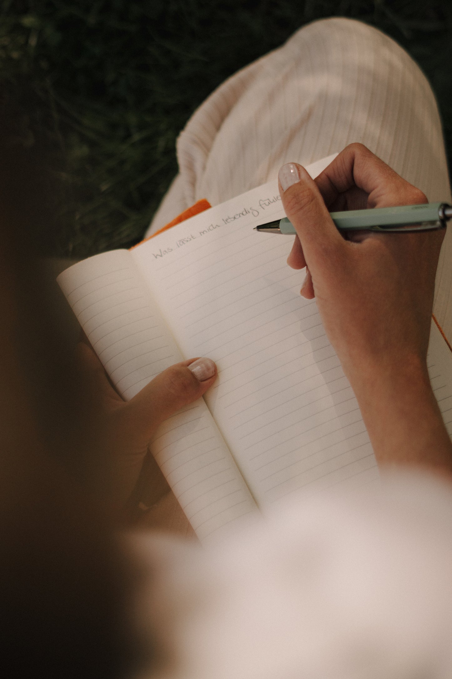 EMBODY & NOURISH - Nährendes Yoga für dein inneres Strahlen